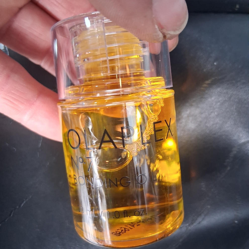 Olaplex No. 7 Bonding Oil - Yellow - Picture 4 of 4